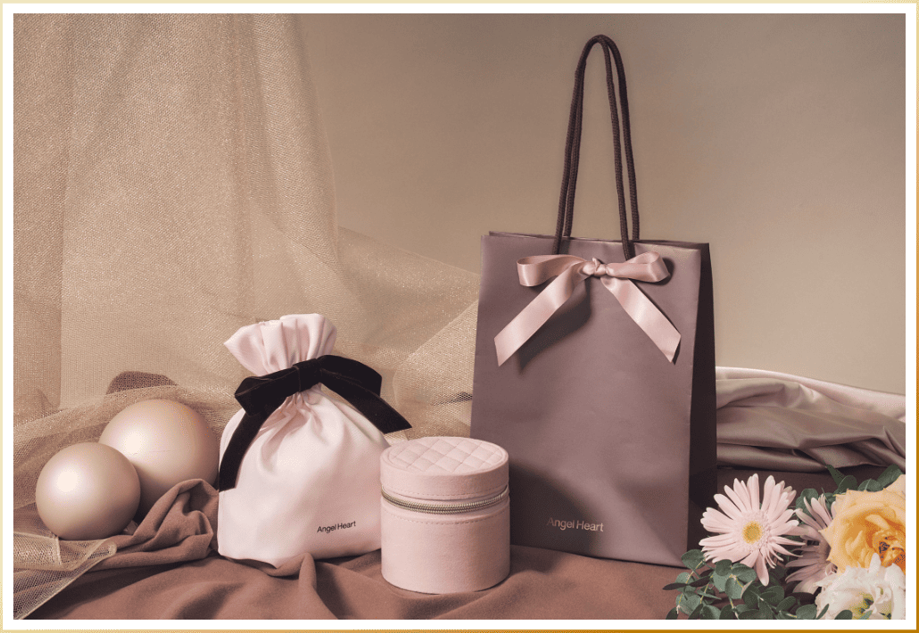 オリジナルラッピングポーチ＆ショッパー付き